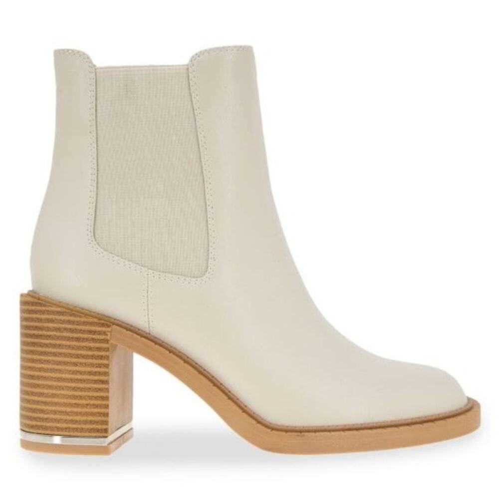 BOGO BCBGENERATION Boxxa Bootie Size 5